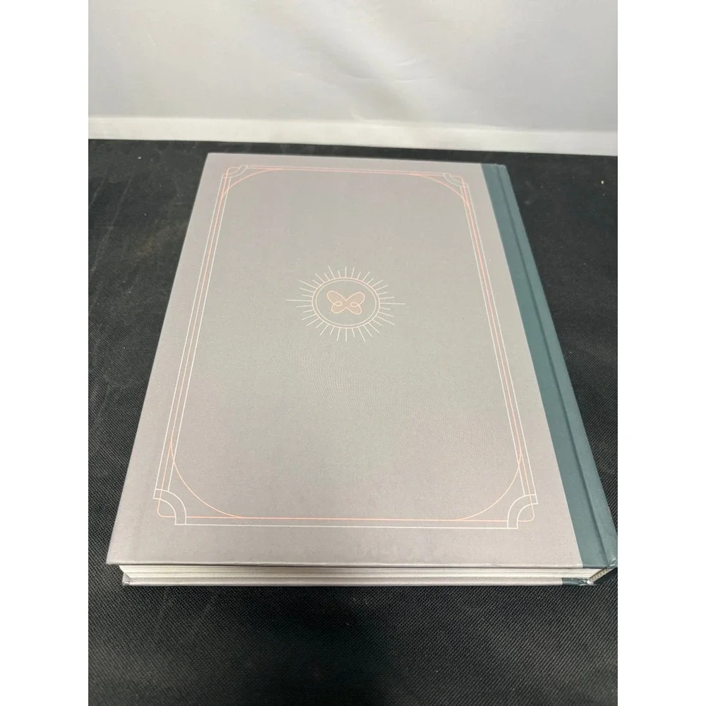 Dolly Parton Storyteller Hardback Book
